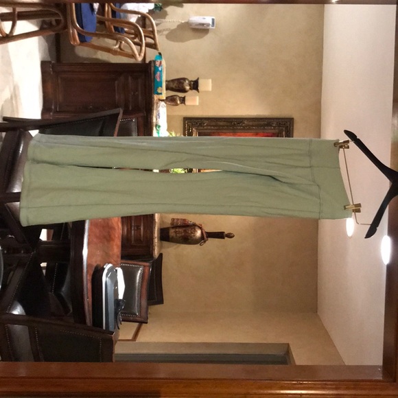 Lulu yoga pants - Picture 3 of 3